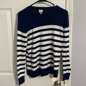 Medium sweater